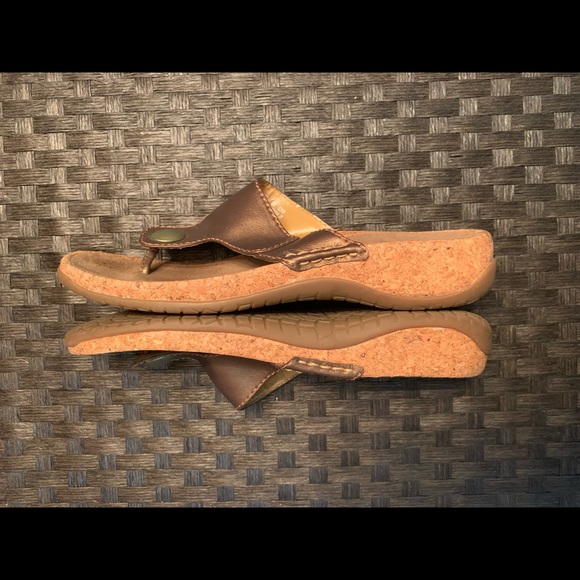 Clarks Cork Thong Flip Flop Sandal - Picture 3 of 8